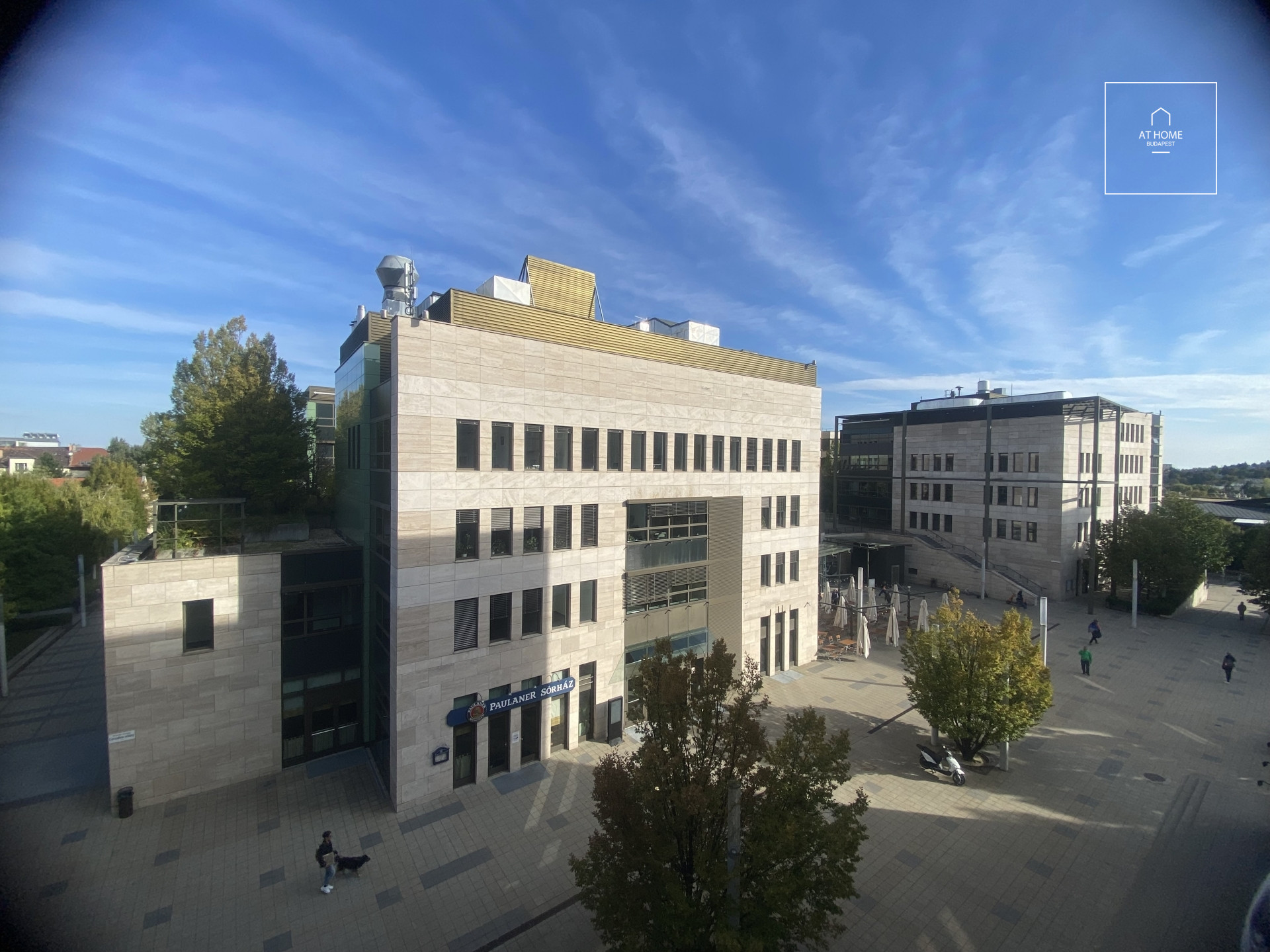 Budapest XII. district, Németvölgy, 3 bedrooms apartment with balcony for rent.