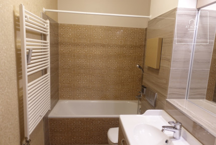 Budapest XII. district, Németvölgy, 3 bedrooms apartment with balcony for rent.