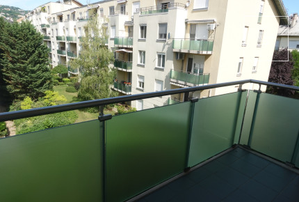 Budapest XII. district, Németvölgy, 3 bedrooms apartment with balcony for rent.