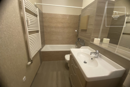 Budapest XII. district, Németvölgy, 3 bedrooms apartment with balcony for rent.