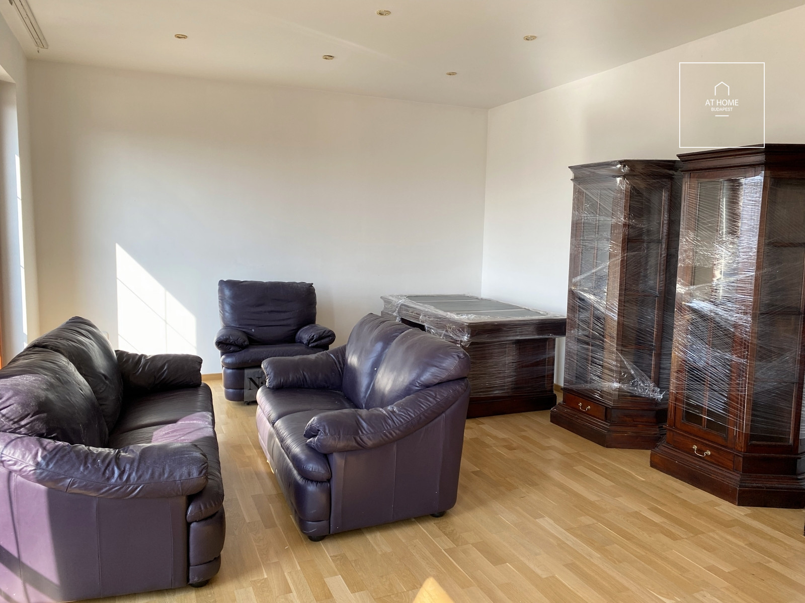 Ground-floor, 82 sqm, two-bedroom apartment with a spacious terrace in Budapest’s 1st district