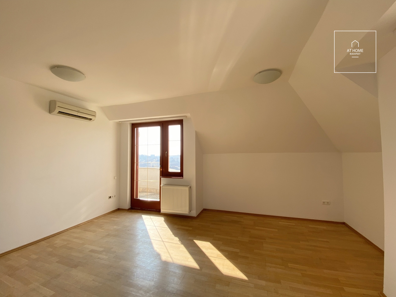 Spacious 82 sqm attic apartment with two bedrooms and terraces offering panoramic views in Budapest’s 1st district