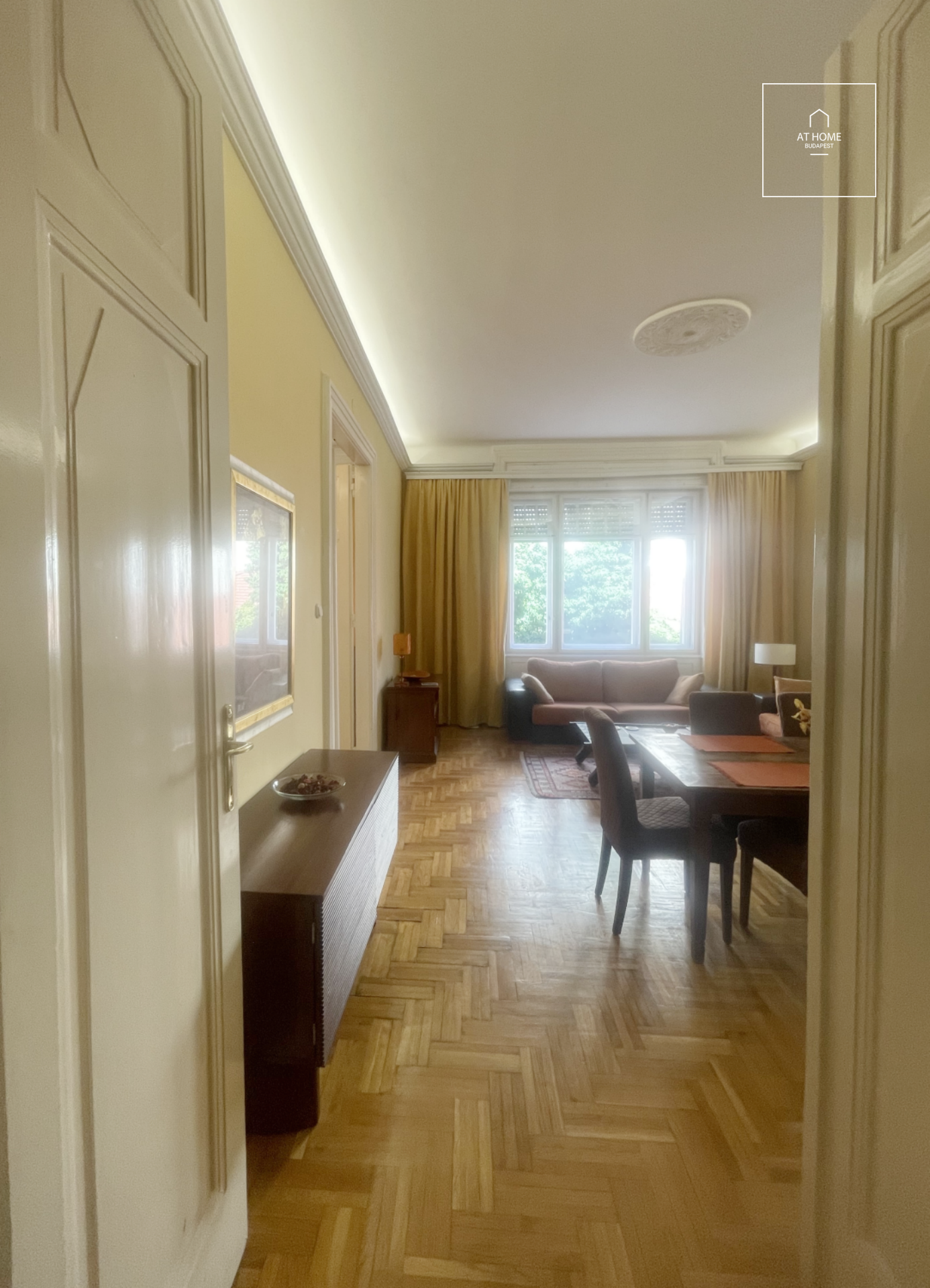 2-bedroom, renovated apartment in District V, Downtown Budapest