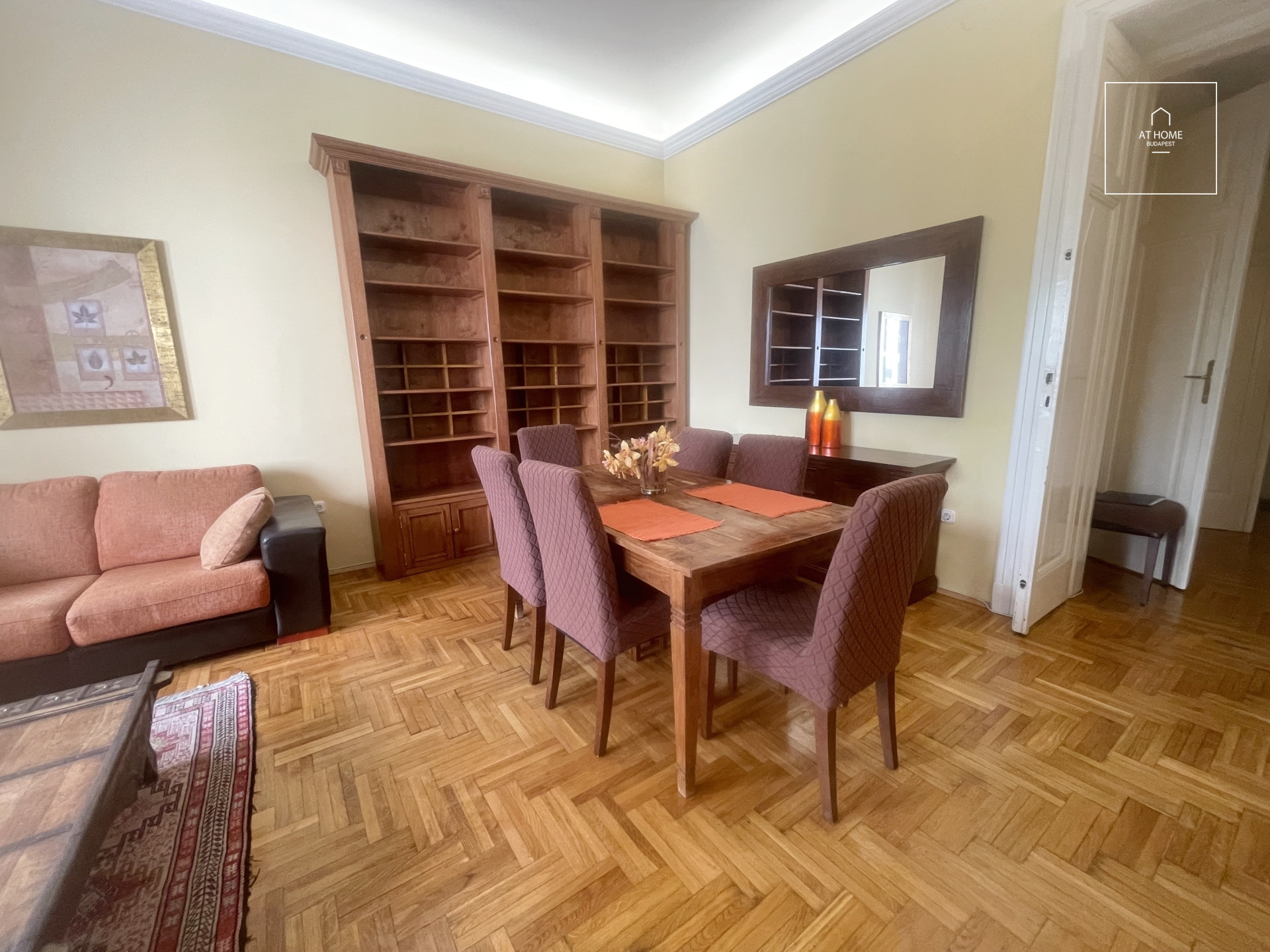 2-bedroom, renovated apartment in District V, Downtown Budapest