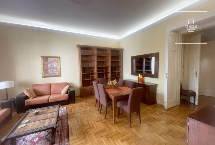 2-bedroom, renovated apartment in District V, Downtown Budapest