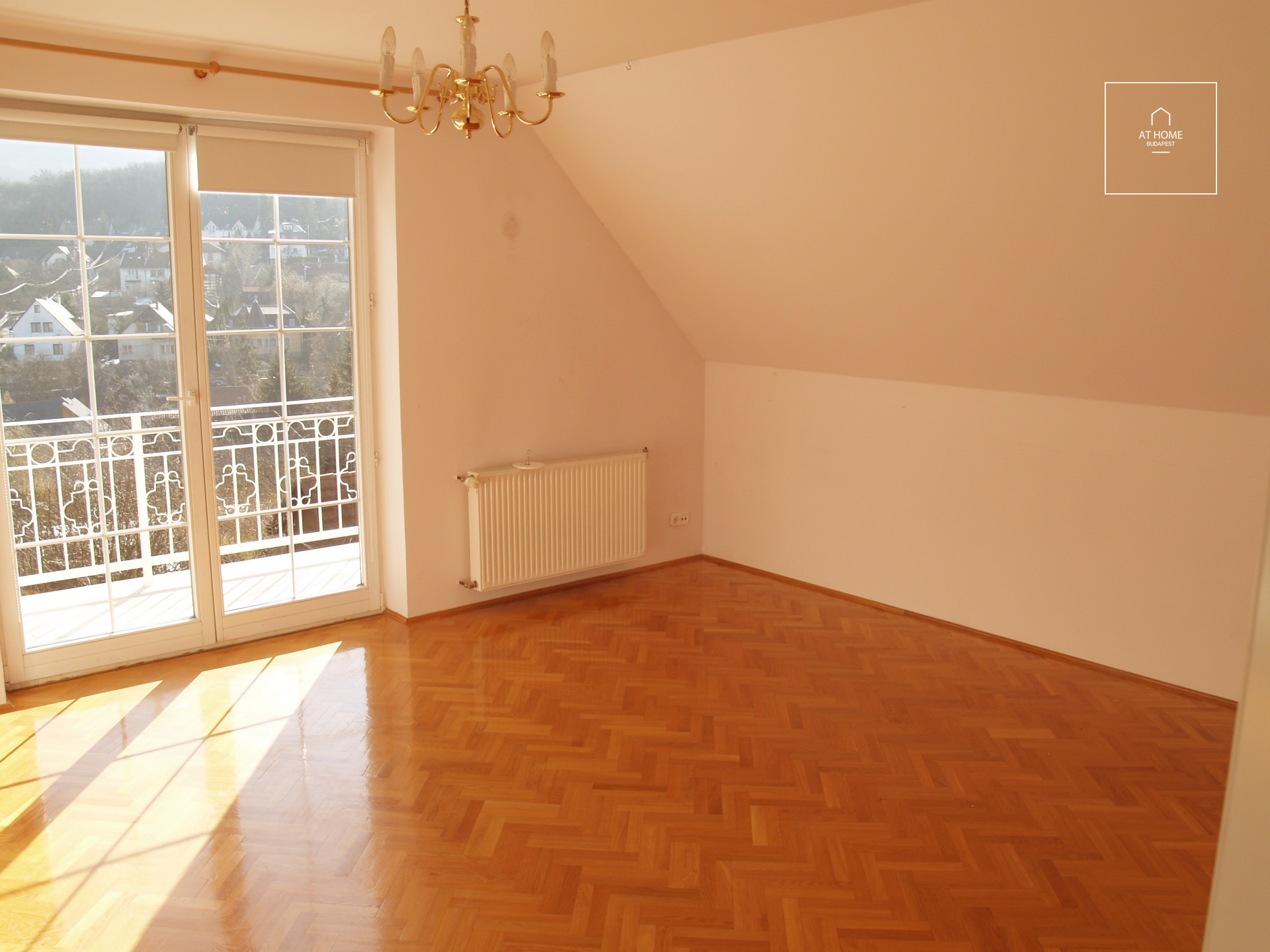 Lélegzetelállító villa kiadó  II/A. kerület, Remetekertváros