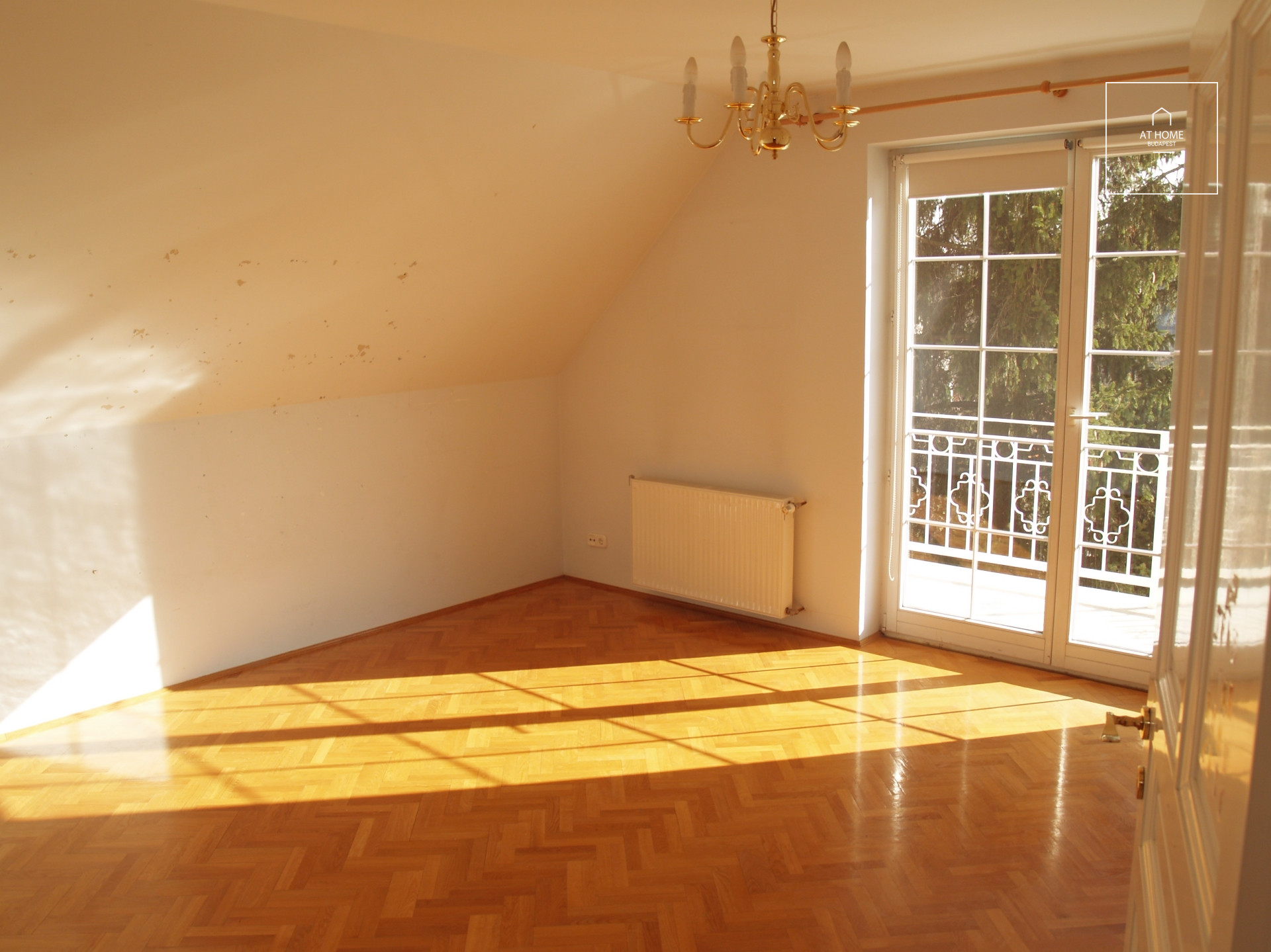 Lélegzetelállító villa kiadó  II/A. kerület, Remetekertváros