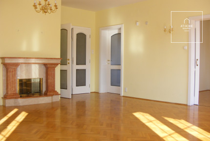 Lélegzetelállító villa kiadó  II/A. kerület, Remetekertváros
