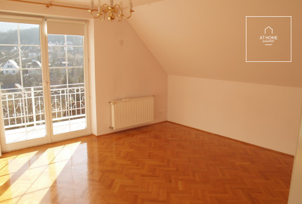 Lélegzetelállító villa kiadó  II/A. kerület, Remetekertváros