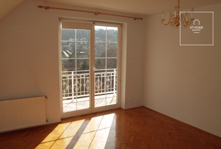 Lélegzetelállító villa kiadó  II/A. kerület, Remetekertváros