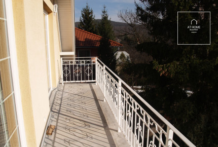 Lélegzetelállító villa kiadó  II/A. kerület, Remetekertváros