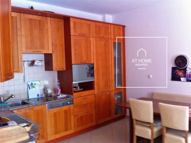 Elegáns lakás  Budapest II. kerület, Szépjuhászné