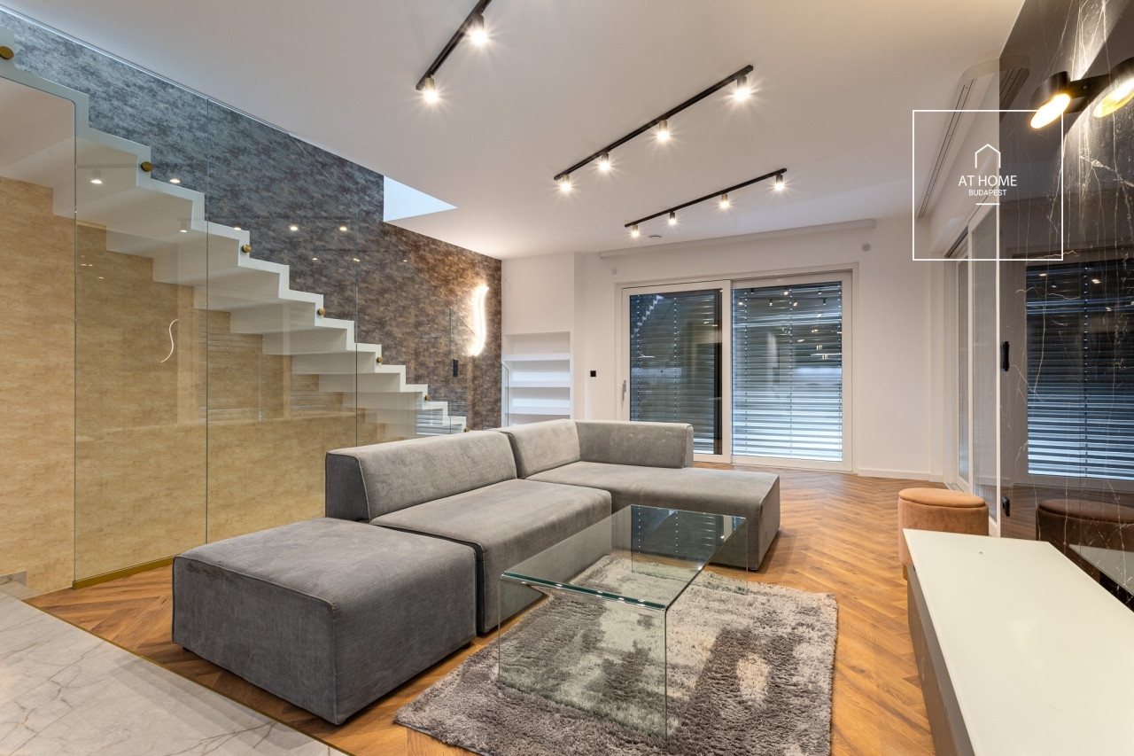 Newly Built 220 sqm Semi-Detached House with Energy-Efficient Technology in District III, Aranyhegy