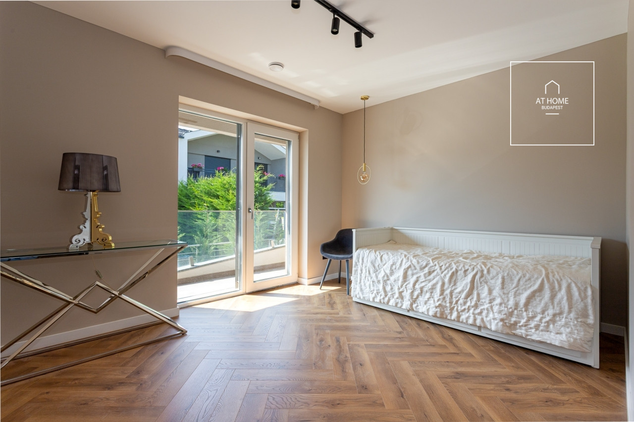 Newly Built 220 sqm Semi-Detached House with Energy-Efficient Technology in District III, Aranyhegy