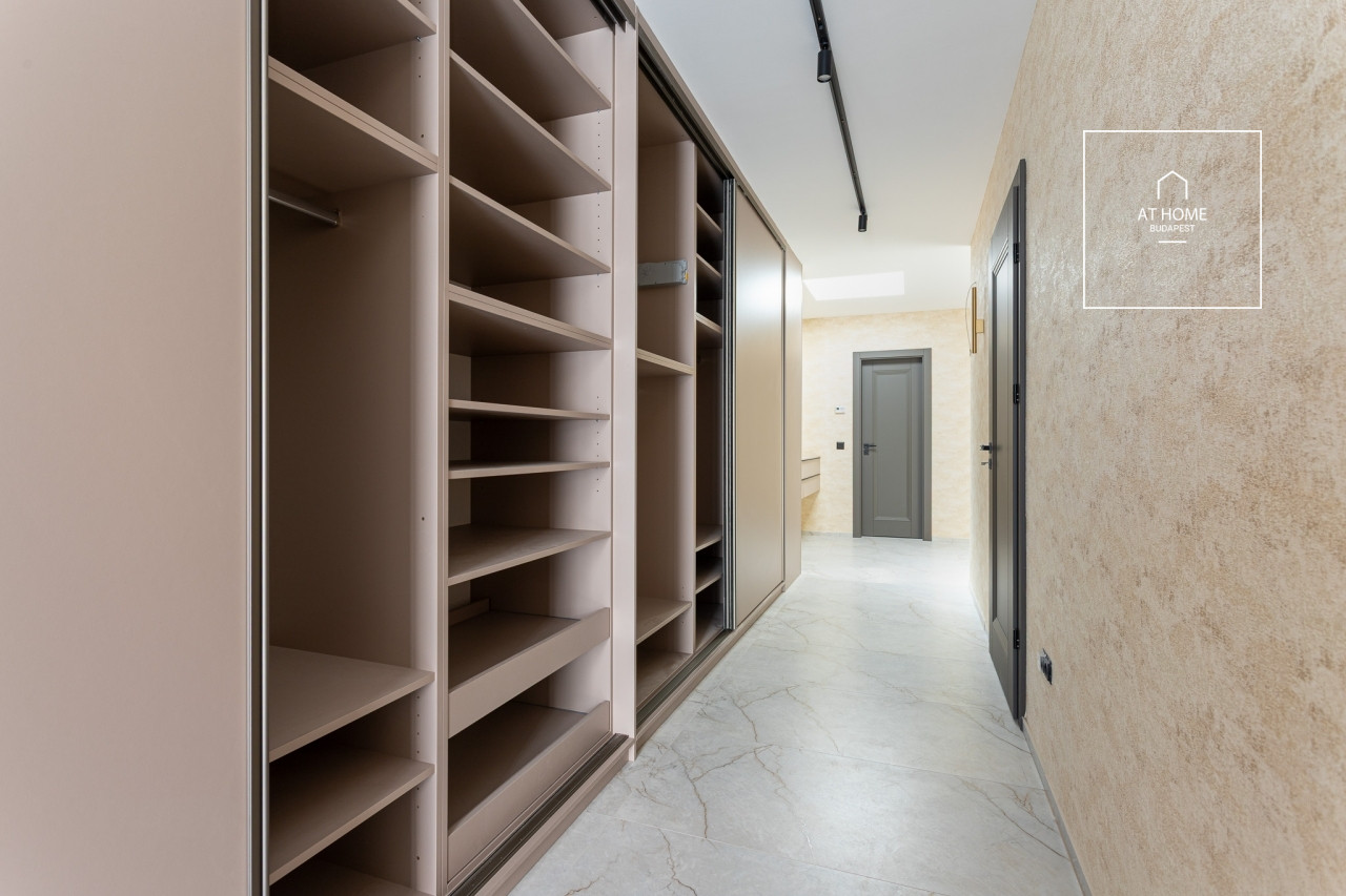 Newly Built 220 sqm Semi-Detached House with Energy-Efficient Technology in District III, Aranyhegy