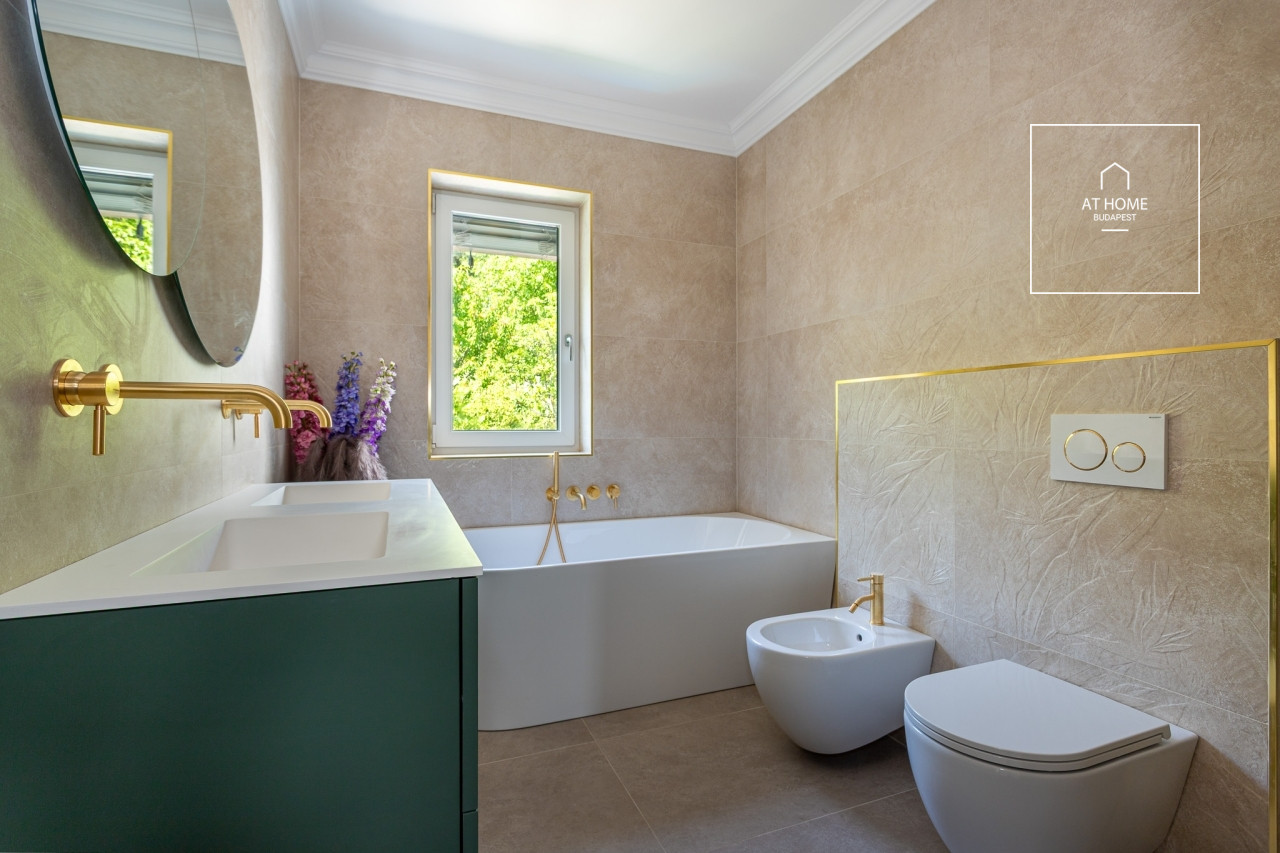 Newly Built 220 sqm Semi-Detached House with Energy-Efficient Technology in District III, Aranyhegy