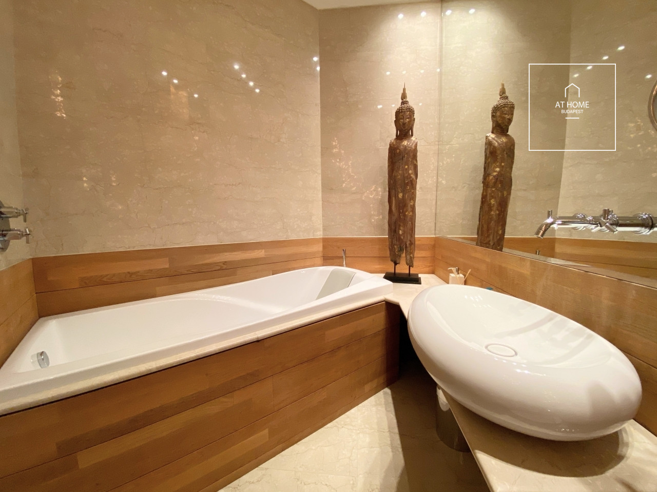 Premium apartment for rent in Budapest, District VI, Terézváros