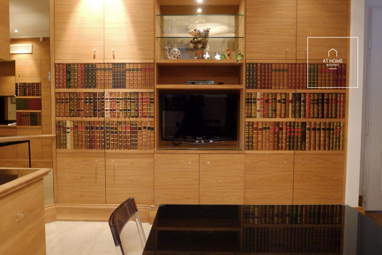 Premium apartment for rent in Budapest, District VI, Terézváros