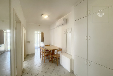 Bauhaus-style 2-bedroom apartment for sale in District XI, Sasad