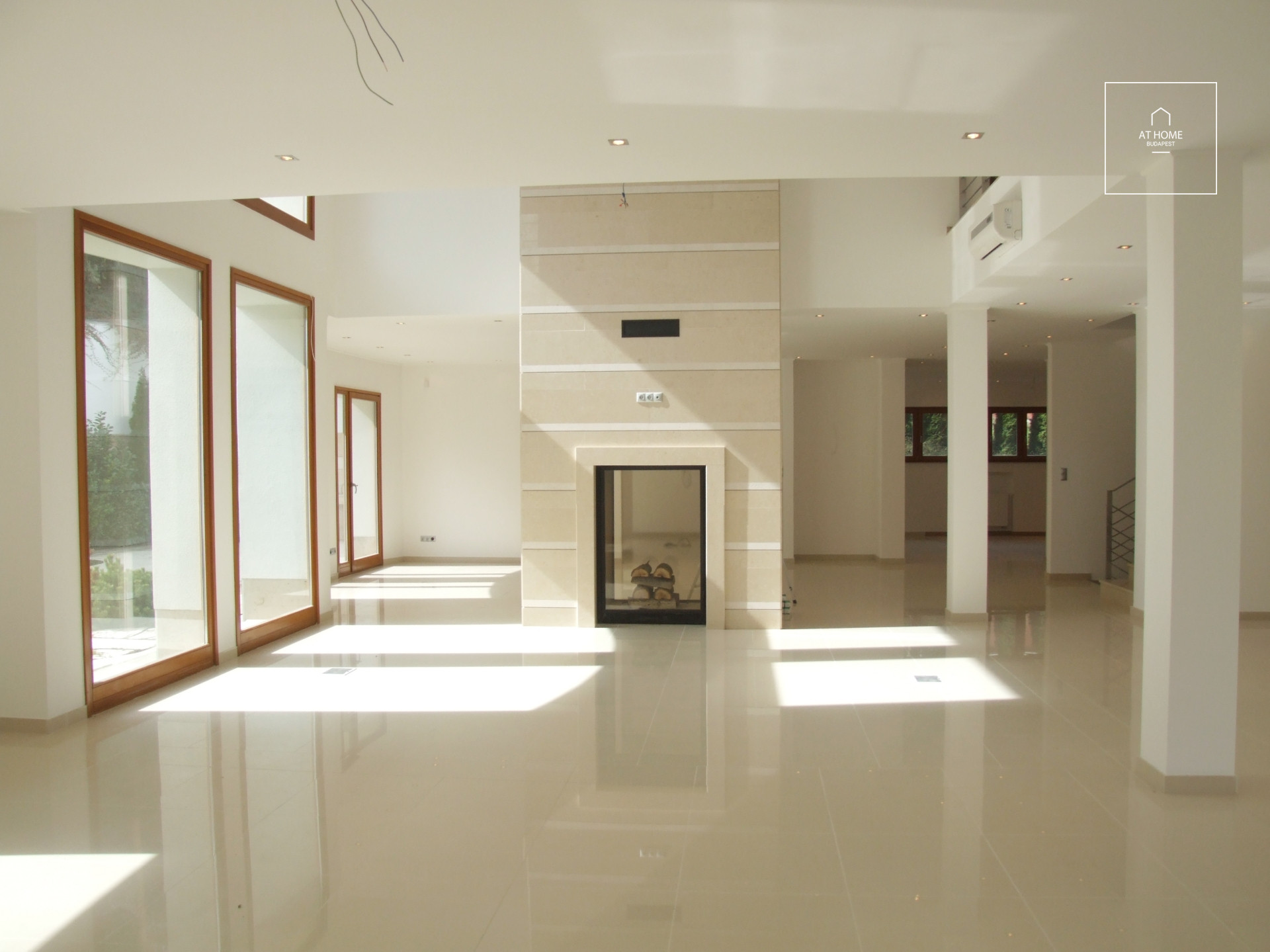 Elegant detached house  Budapest III. district, Rókahegy