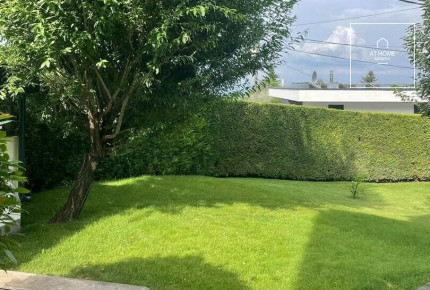 Kertvárosi luxus Táborhegyen – 5 hálószobás, 320 nm-es családi ház