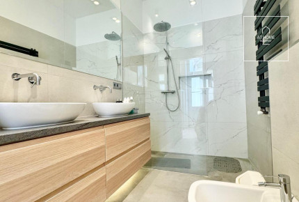 Premium refurbished one-bedroom apartment for rent in the 6th district of Budapest, Terézváros