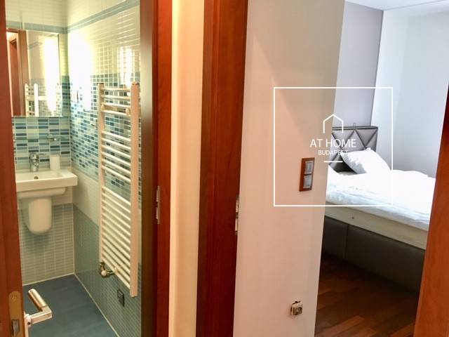 Flat for rent in green-belt close to international school Budapest