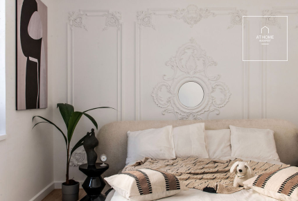 Exclusive Renovated 70 sqm One-Bedroom Apartment in District V, Lipótváros