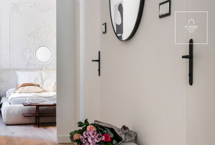 Exclusive Renovated 70 sqm One-Bedroom Apartment in District V, Lipótváros