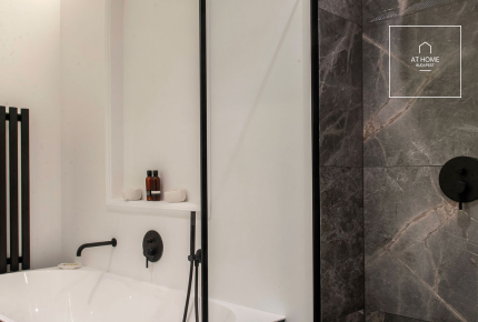 Exclusive Renovated 70 sqm One-Bedroom Apartment in District V, Lipótváros