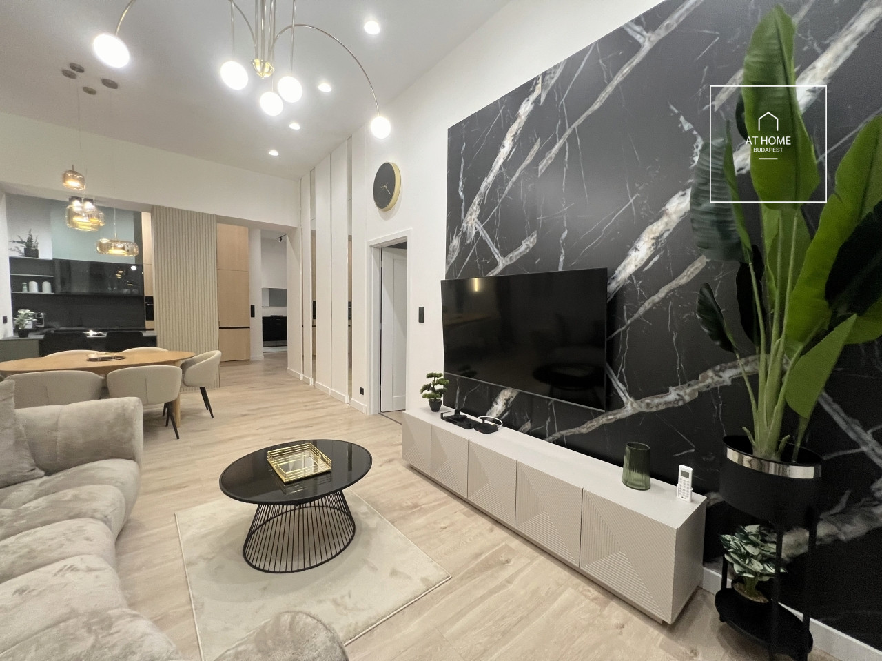 Fully furnished 112 sqm luxury apartment with 2 bedrooms in the City Center