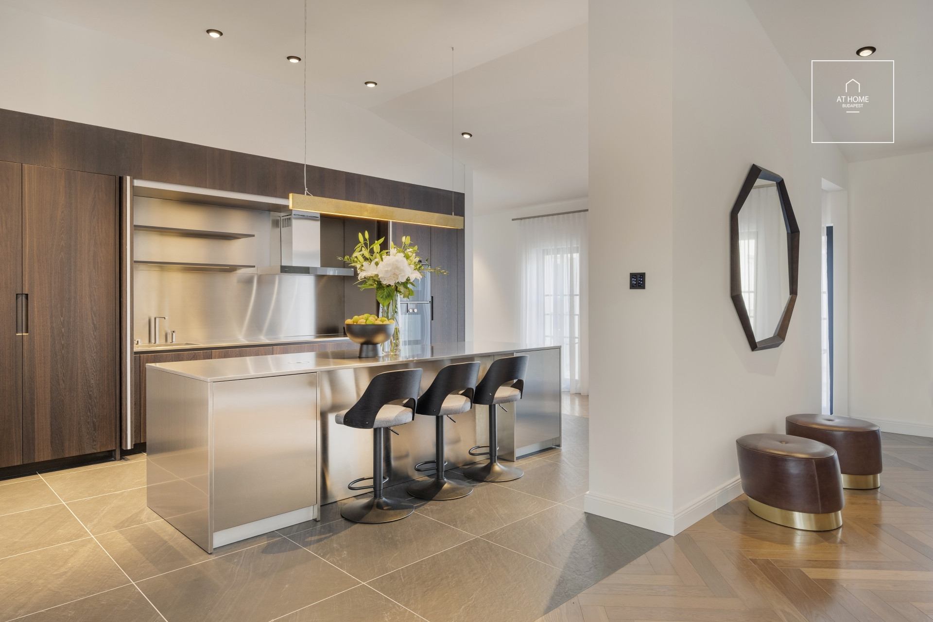 Panoramic 300 m² luxury penthouse with 3 bedrooms in Budapest’s 6th district