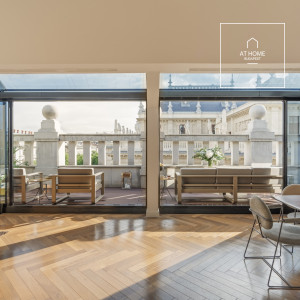 Panorámás 300 nm-es luxus penthouse lakás 3 hálószobával a VI. kerületben
