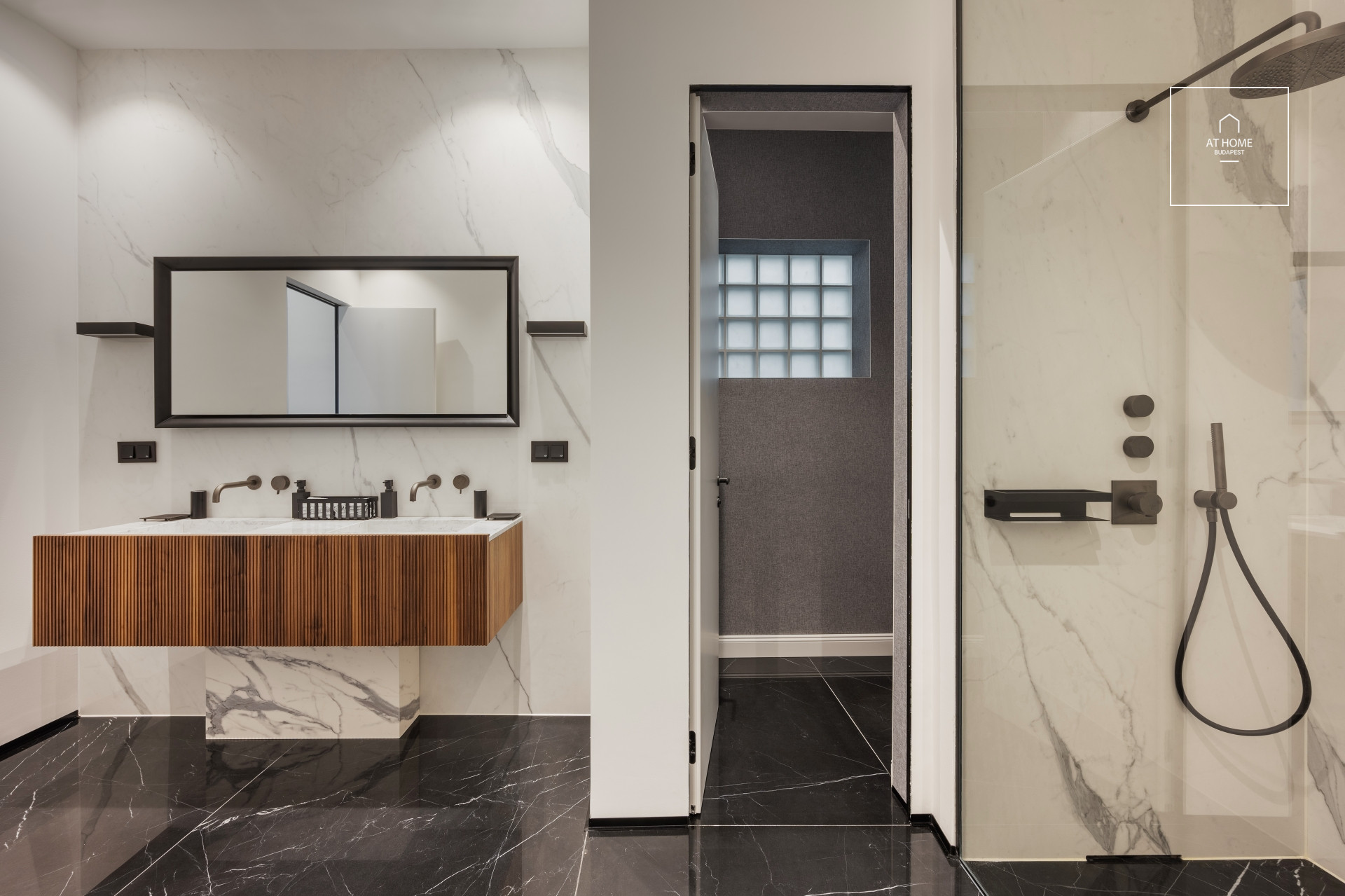 Fényűző 3 hálószobás penthouse lakás kiadó Budapest VI. kerület, Terézváros