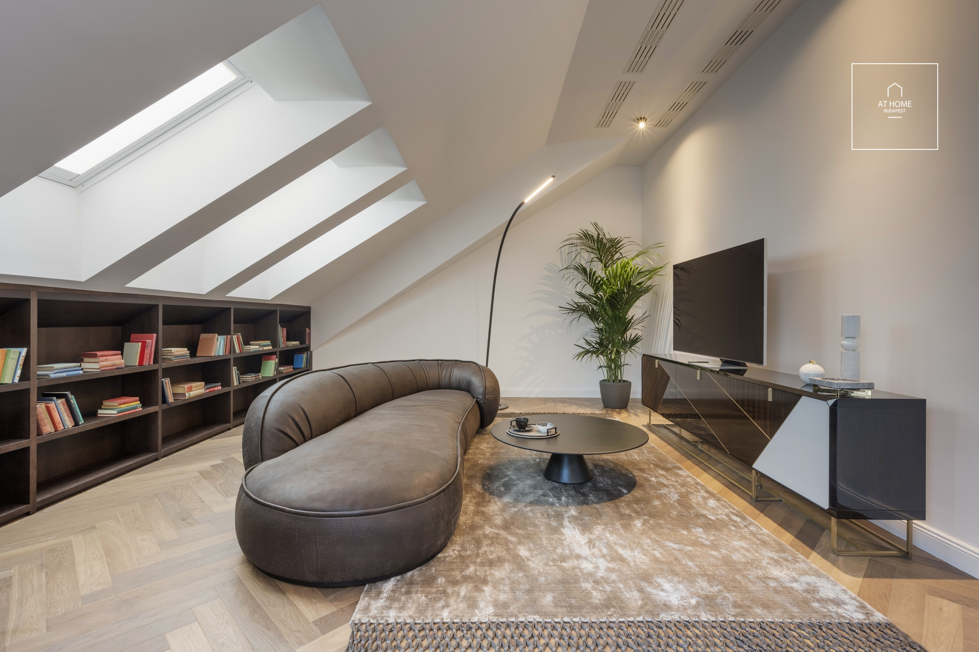 Fényűző 3 hálószobás penthouse lakás kiadó Budapest VI. kerület, Terézváros