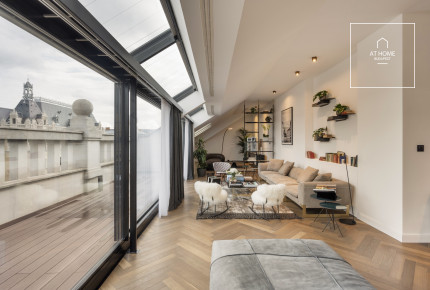 Luxury penthouse for rent in the heart of Budapest 6th district