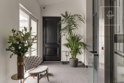Luxury penthouse for rent in the heart of Budapest 6th district