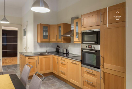 Refurbished two bedroom apartment for rent in downtown Budapest