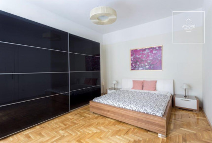 Refurbished two bedroom apartment for rent in downtown Budapest
