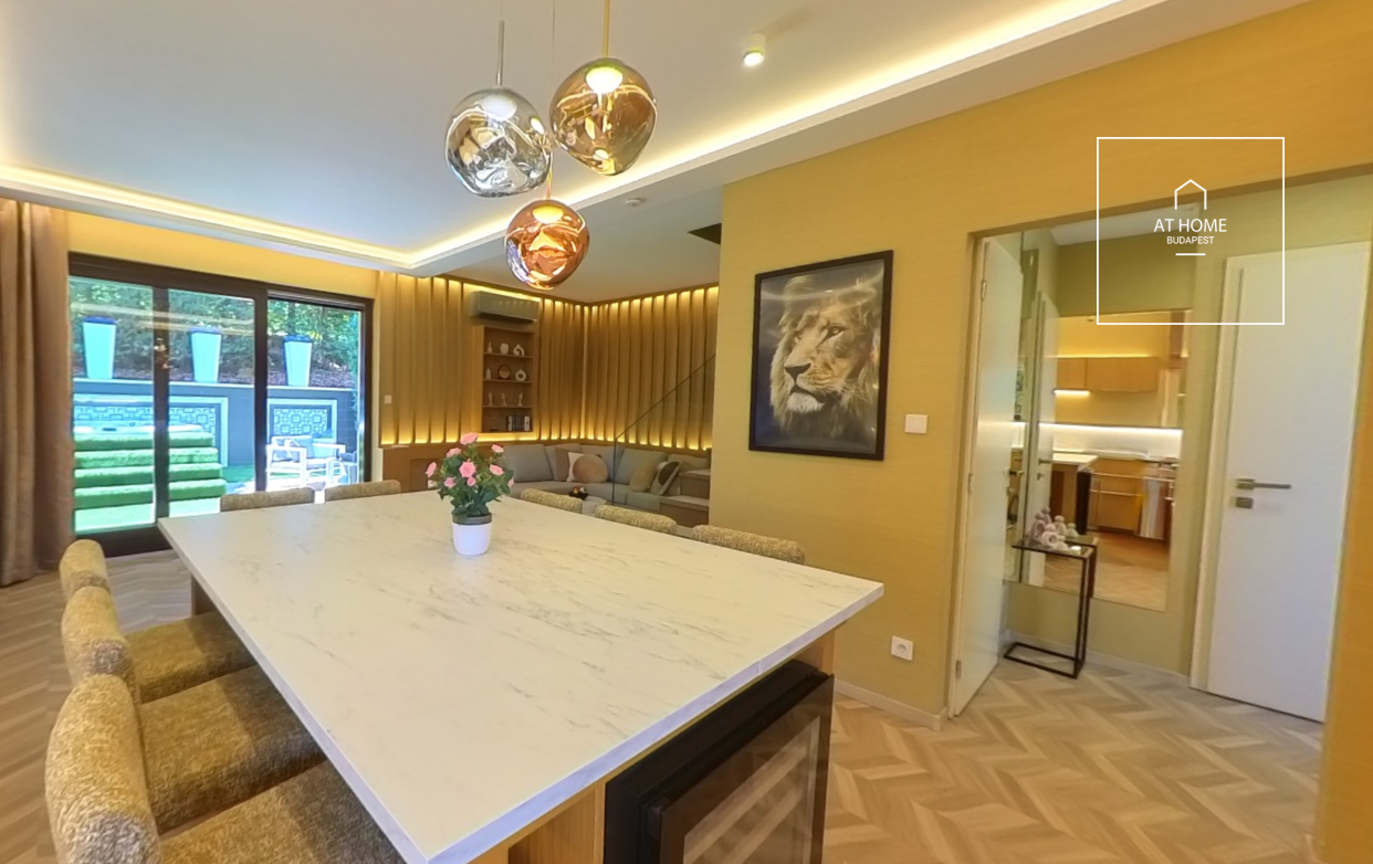 Fully renovated 110 sqm luxury apartment in a green residential area of the 3rd district