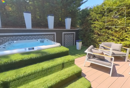 Fully renovated 110 sqm luxury apartment in a green residential area of the 3rd district