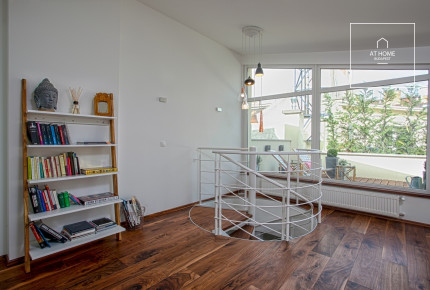 Two-storey apartment with private rooftop terrace and dedicated parking space for sale in District VI