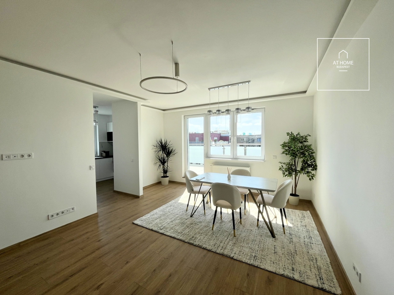 Newly built 3-bedroom penthouse in the 13th district