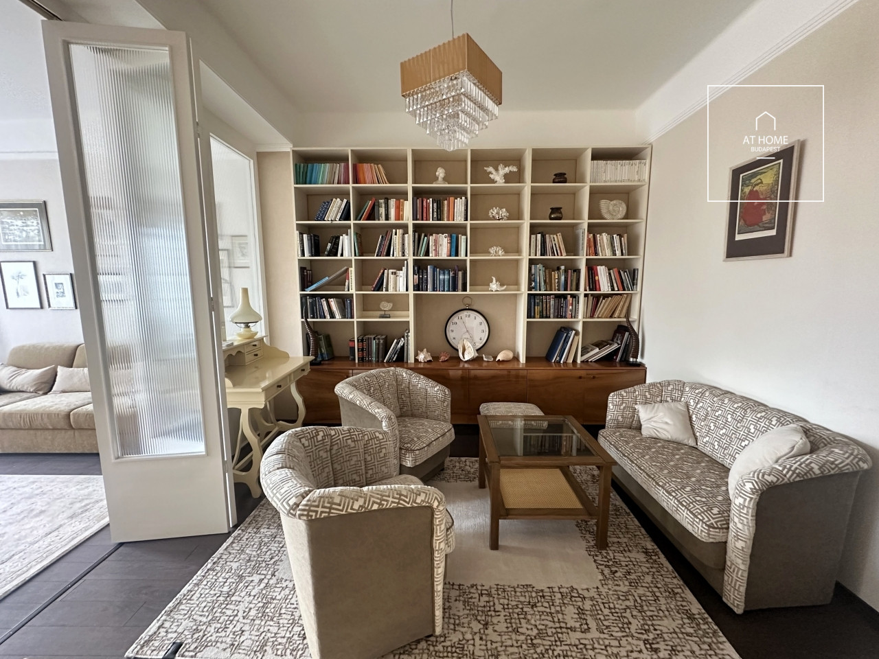 Downtown 3-Bedroom Apartment with Balcony near the Danube in Budapest’s 5th District