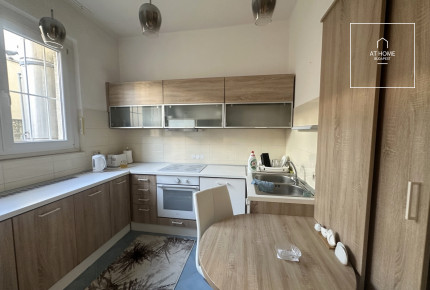 Downtown 3-Bedroom Apartment with Balcony near the Danube in Budapest’s 5th District