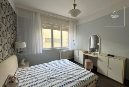 Downtown 3-Bedroom Apartment with Balcony near the Danube in Budapest’s 5th District