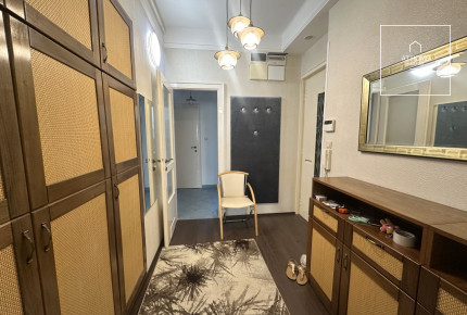 Downtown 3-Bedroom Apartment with Balcony near the Danube in Budapest’s 5th District