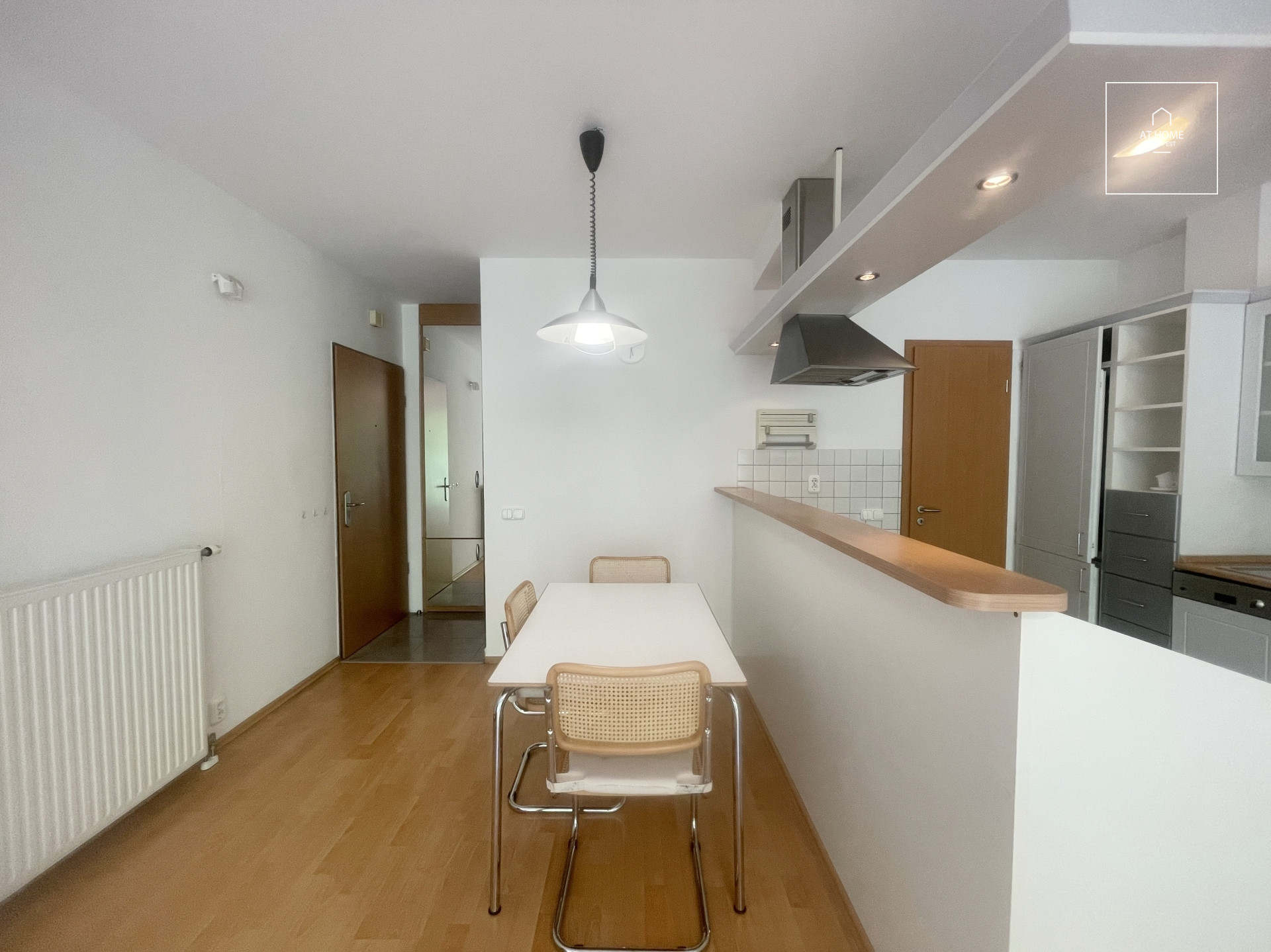 A charming apartment with a balcony for sale in District 1 of Budapest, near the Castle