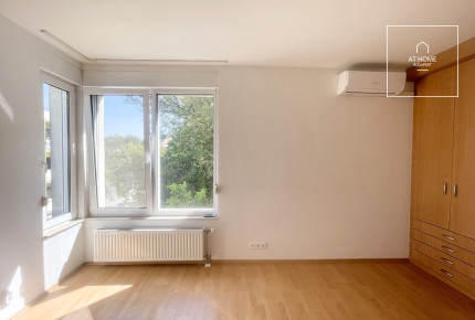 A charming apartment with a balcony for sale in District 1 of Budapest, near the Castle