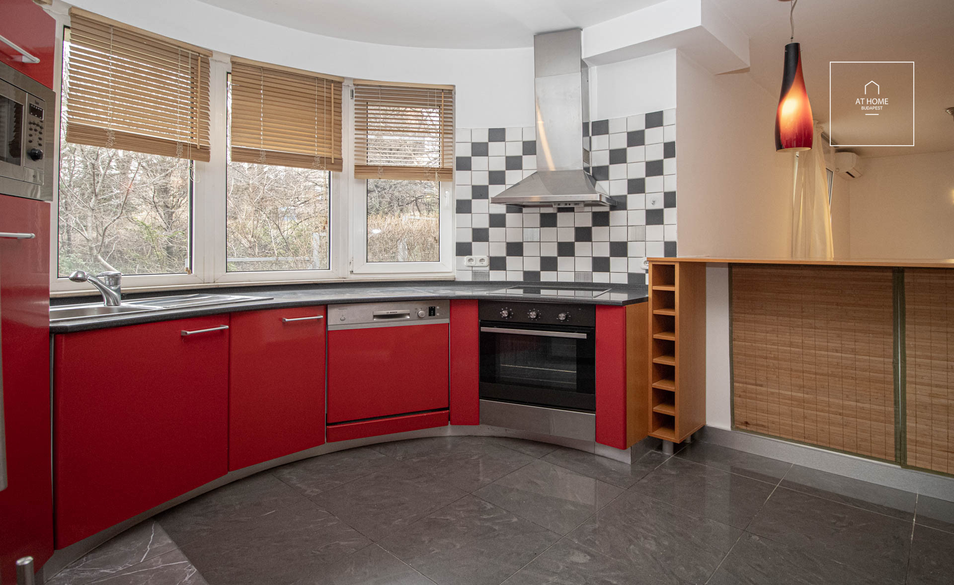 Terasz és kertkapcsolatos lakás eladó Budapest I. kerület, Vár